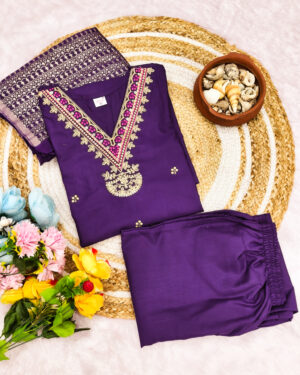 Women V-Neck Zari Embroidery Kurta Set